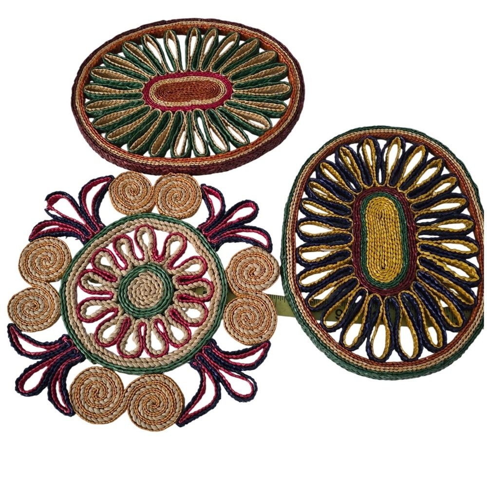 Vintage Woven Wicker Trivets Set of 3 Multicolor Boho Straw Hot Pads Wall Decor